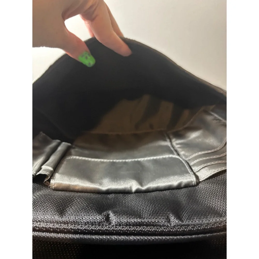 T-Tech by Tumi 5589D Ballistic Nylon‎ Laptop Messenger Bag Black